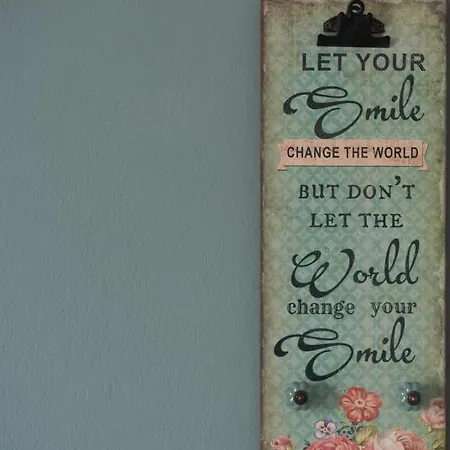 Nisel Seaside Apartamento *