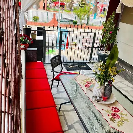 Nisel Seaside Apartamento *