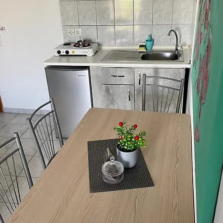 Nisel Seaside Apartamento Paralía